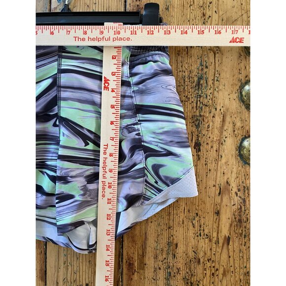 Lululemon Womens Hotty Hot Shorts Size 4 Swirled Green Running polyester - Picture 5 of 5